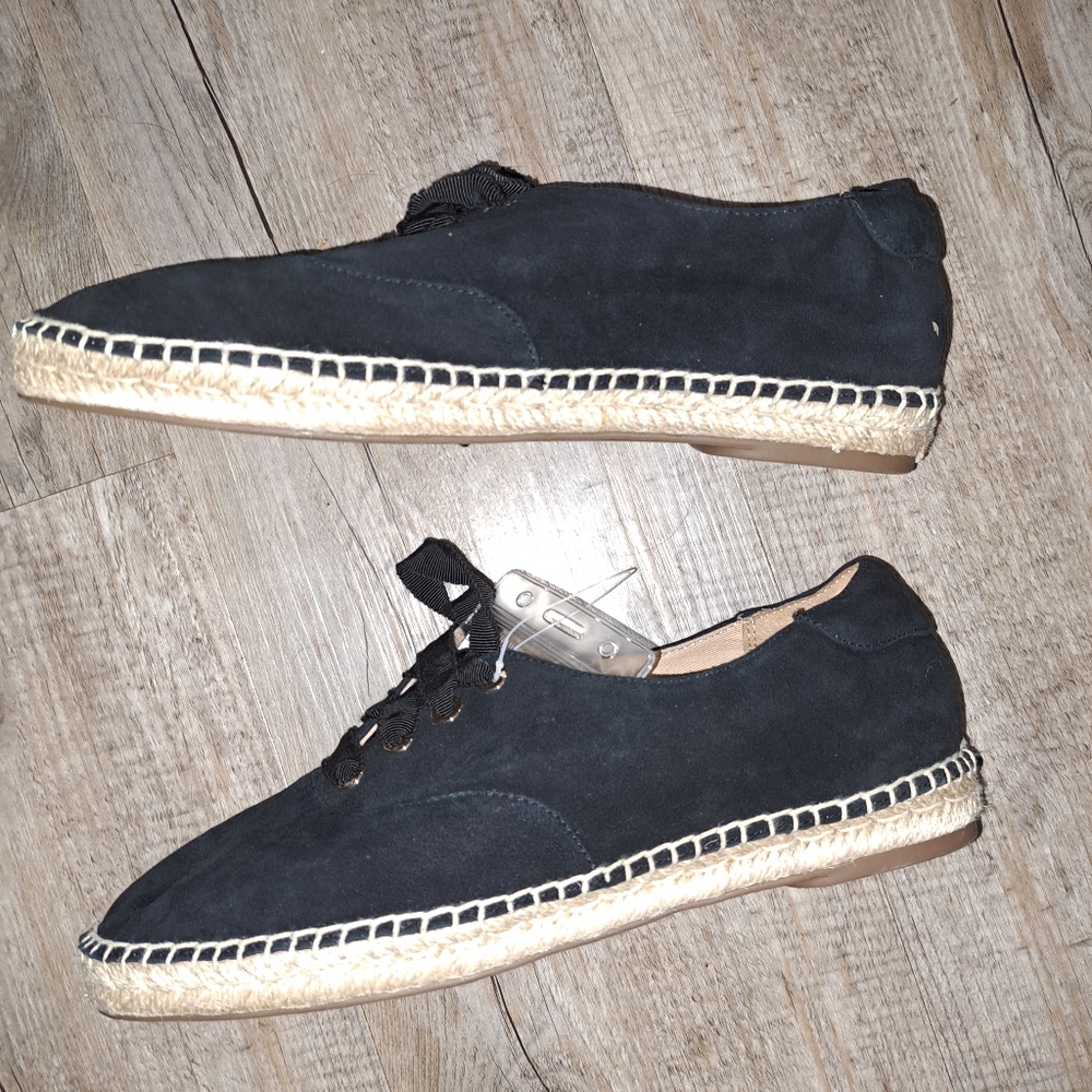 Vionic Black Suede Lace Up Espadrille Loafers NWOT